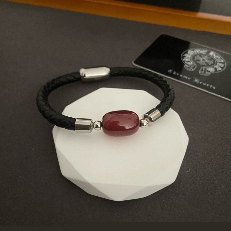 Ch**me He**ts necklaces